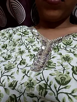Snapshot of komalsharma99 chatting on 4, 6, 2026 komalsharma99 online show from 4, 6, 2026