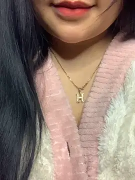 Violet pusy online show from 11, 2, 2026