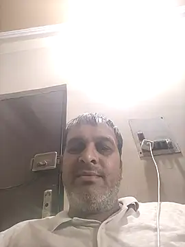 Snapshot of indiandesivillegeboy chatting on 4, 7, 2026 indiandesivillegeboy online show from 4, 7, 2026