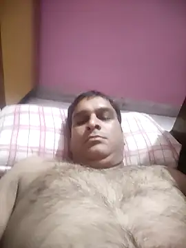 Snapshot of indiandesivillegeboy chatting on 15, 7, 2026 indiandesivillegeboy online show from 15, 7, 2026