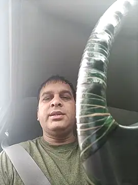 Snapshot of indiandesivillegeboy chatting on 8, 7, 2026 indiandesivillegeboy online show from 8, 7, 2026