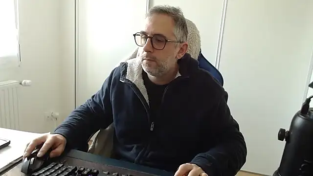 mika3377 online show from 6, 2, 2026