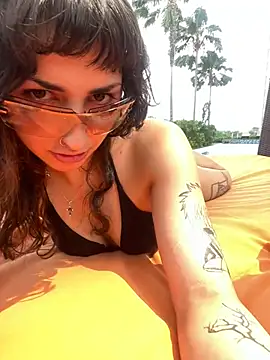 Snapshot of AngelaCox chatting on 17, 7, 2026 AngelaCox online show from 17, 7, 2026