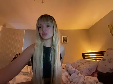 HONEY-XOX online show from 5, 2, 2026