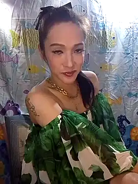 GeorginaLove09 online show from 13, 4, 2026