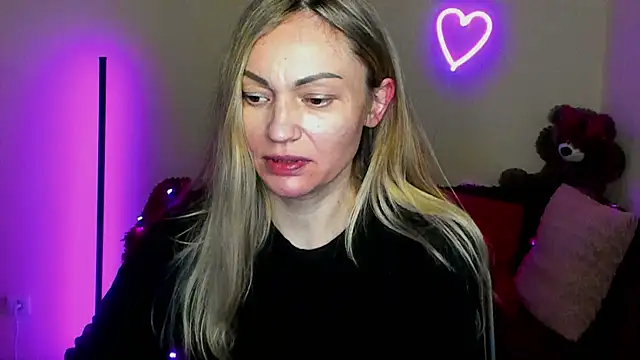 BlondMikey22 online show from 7, 4, 2026