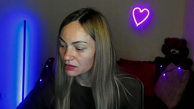 BlondMikey22 online show from 11, 5, 2026