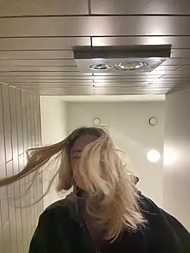 blonde exe online show from 9, 3, 2026