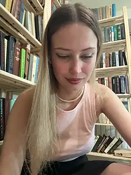 Snapshot of blonde_exe chatting on 4, 6, 2026 blonde exe online show from 4, 6, 2026