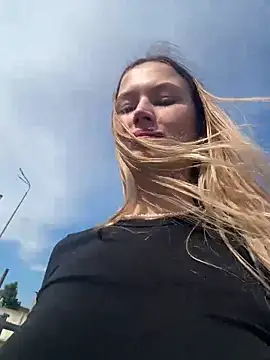 blonde exe online show from 21, 6, 2026