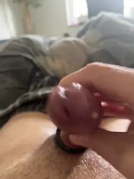 ManuelCervantes1972 online show from 10, 4, 2026