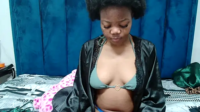 Snapshot of AlliBabe chatting on 8, 5, 2026 AlliBabe online show from 8, 5, 2026