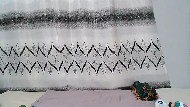 Snapshot of AlliBabe chatting on 9, 7, 2026 AlliBabe online show from 9, 7, 2026