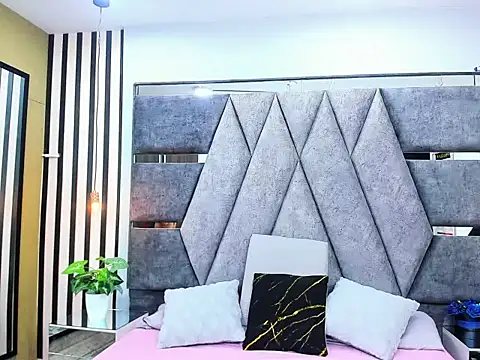 Mila Nova  online show from 12, 2, 2026