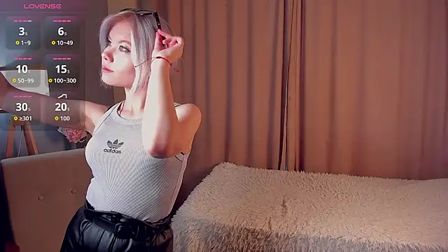 GoldenLenarz online show from 10, 3, 2026