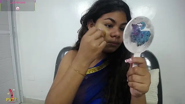 Snapshot of yaazhinii chatting on 18, 5, 2026 yaazhinii online show from 18, 5, 2026