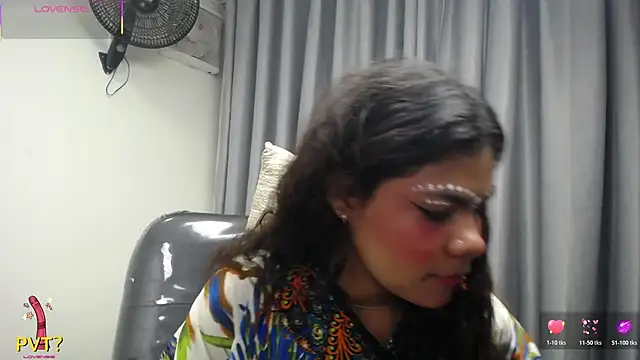 yaazhinii online show from 20, 3, 2026