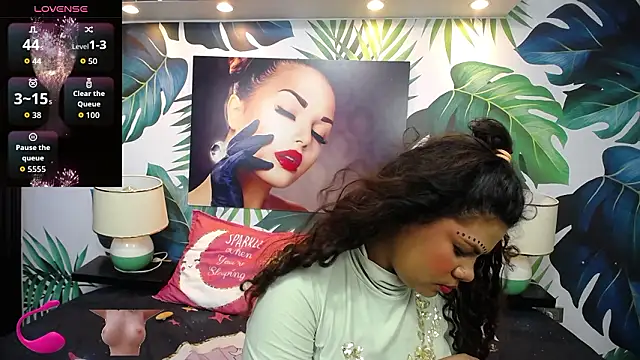 yaazhinii online show from 25, 3, 2026