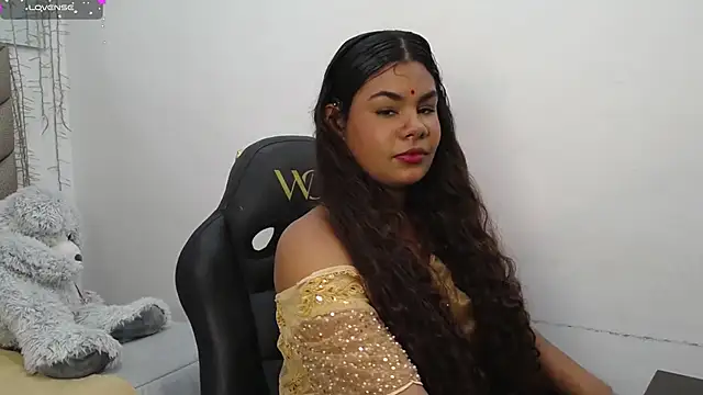 yaazhinii online show from 11, 2, 2026