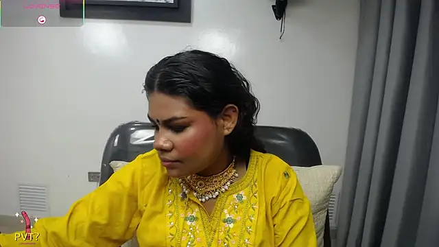 yaazhinii online show from 12, 4, 2026