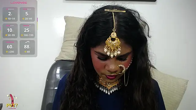 Snapshot of yaazhinii chatting on 23, 4, 2026 yaazhinii online show from 23, 4, 2026