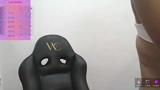 yaazhinii online show from 4, 3, 2026