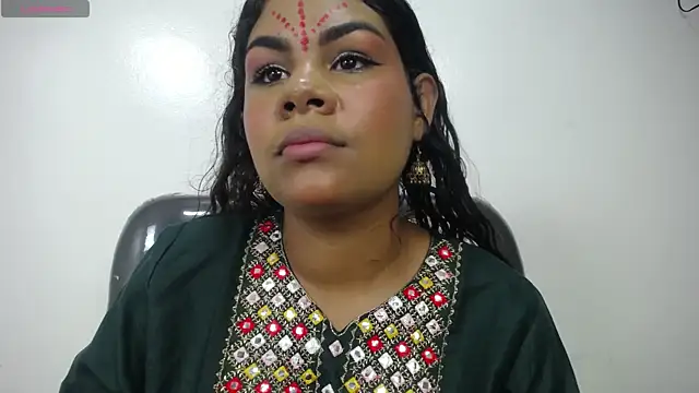 Snapshot of yaazhinii chatting on 23, 5, 2026 yaazhinii online show from 23, 5, 2026