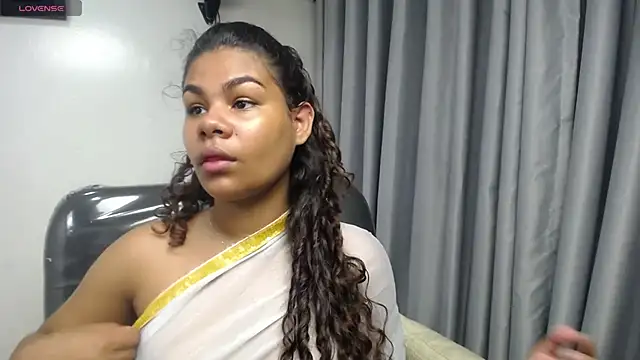 yaazhinii online show from 15, 4, 2026