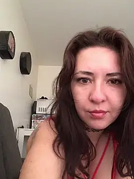 Yuliastar online show from 6, 3, 2026