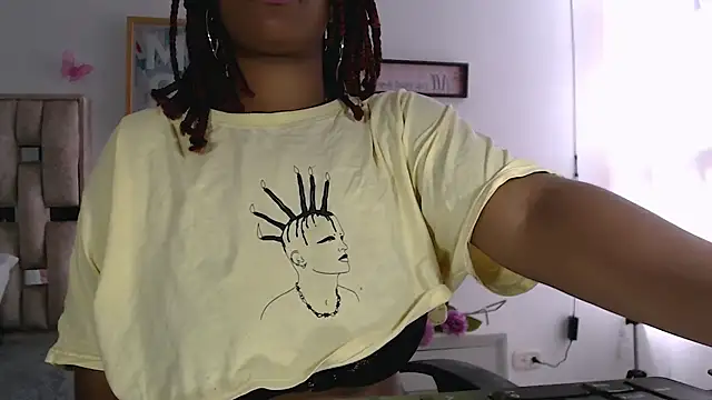 Aantoniaa brown27 online show from 19, 2, 2026