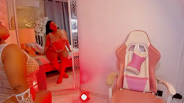 YazminJenner online show from 11, 3, 2026