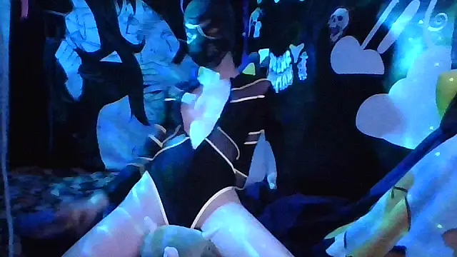 Snapshot of FeytalDesire chatting on 4, 4, 2026 FeytalDesire online show from 4, 4, 2026