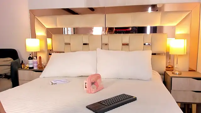 EloiseClairmont online show from 9, 3, 2026