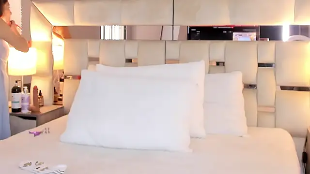 EloiseClairmont online show from 13, 3, 2026