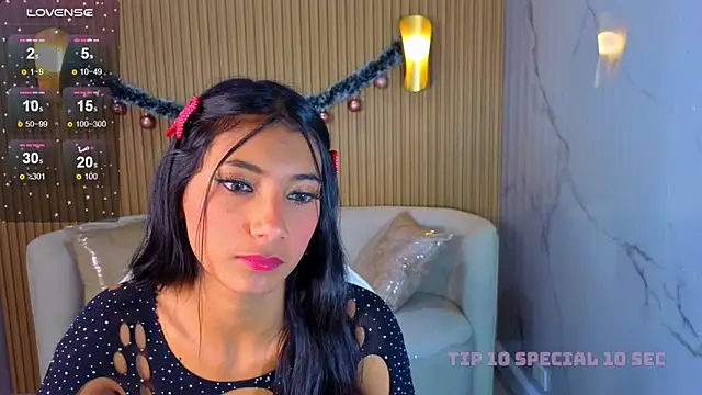 Perla Moon Tx online show from 9, 2, 2026