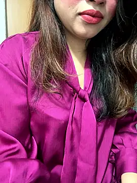 riya sharma11 online show from 18, 4, 2026