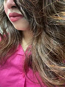 riya sharma11 online show from 1, 4, 2026