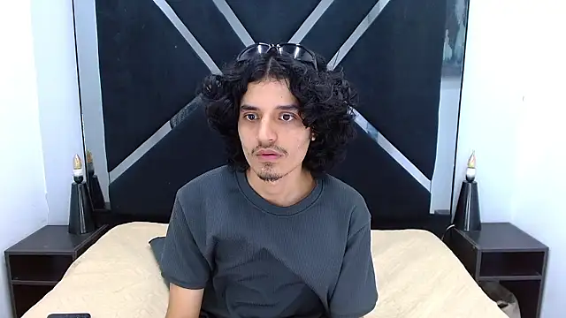 SamiSaturno online show from 3, 3, 2026