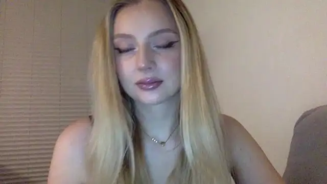 MayaWetDream online show from 1, 3, 2026