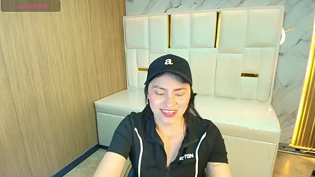 rox luxury tf online show from 23, 3, 2026