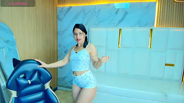 rox luxury tf online show from 30, 4, 2026