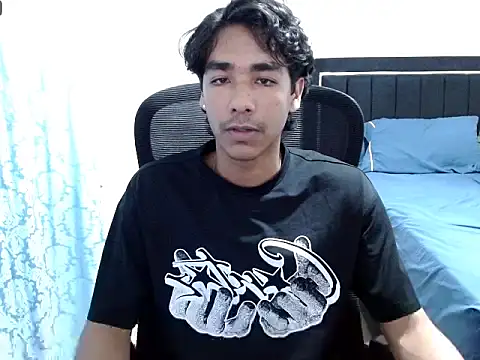 Pedestal diamant online show from 19, 4, 2026