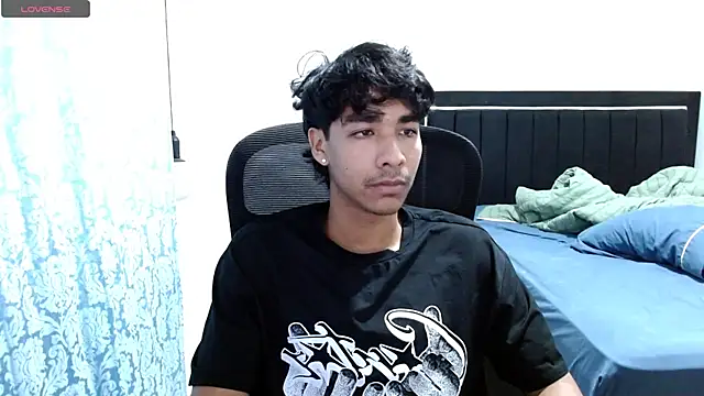 Pedestal diamant online show from 13, 3, 2026