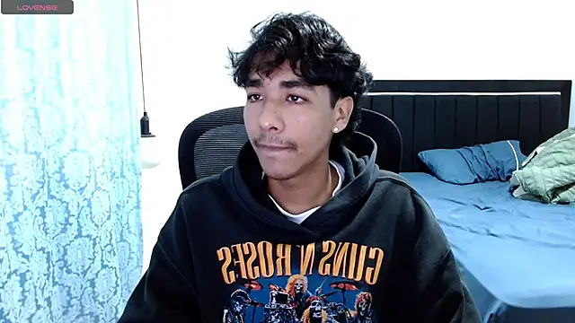 Pedestal diamant online show from 14, 3, 2026