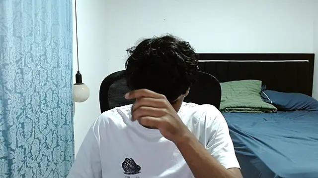 Pedestal diamant online show from 12, 3, 2026