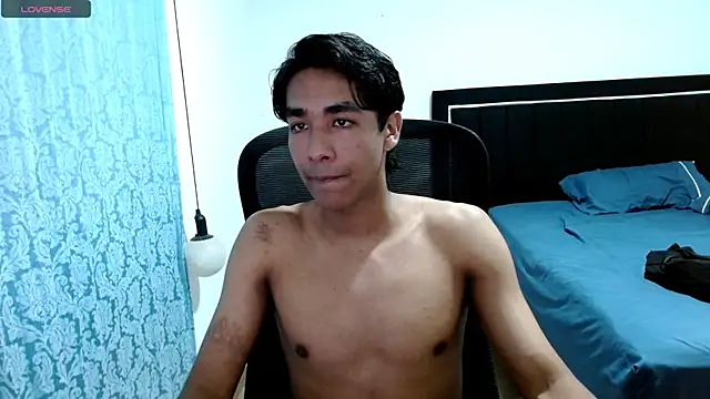 Pedestal diamant online show from 12, 4, 2026