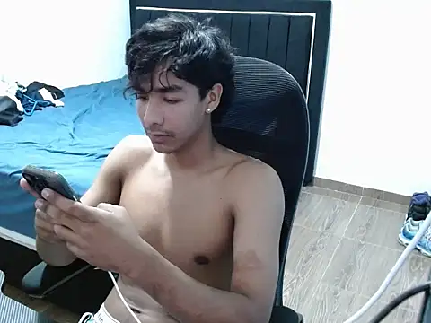 Pedestal diamant online show from 12, 2, 2026