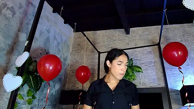 Chloee  Adams online show from 12, 2, 2026