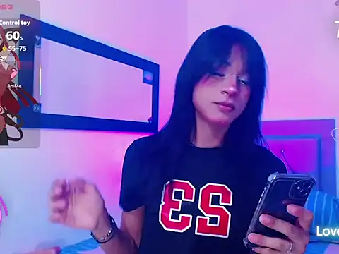 moonlyvelvet online show from 27, 3, 2026