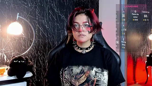 YuuMiko online show from 9, 4, 2026